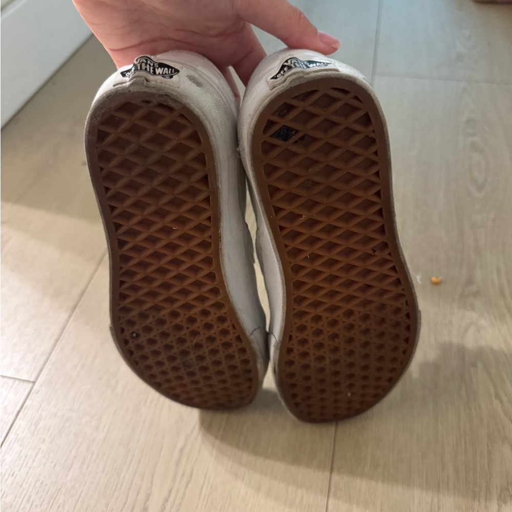 Vans - Picture 3 of 3